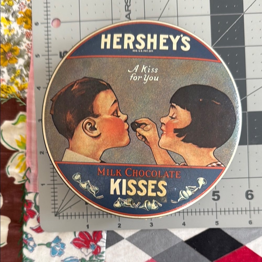 1982 Hershey’s Milk Chocolate Kisses Tin, Vintage Style “A Kiss for You”